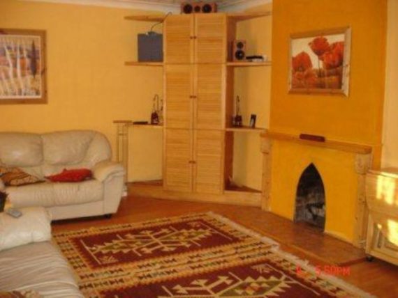2 Bedroom Flat